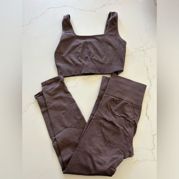 Joylab Womens Brown Ribbed Workout Set - Picture 3 of 3